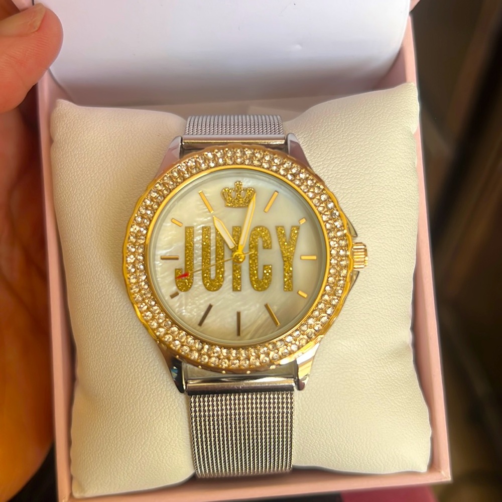 Juicy couture new watch silver/gold with logo New a adjustable strap new in box